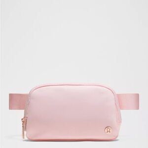 Lululemon Everywhere Belt Bag 1L